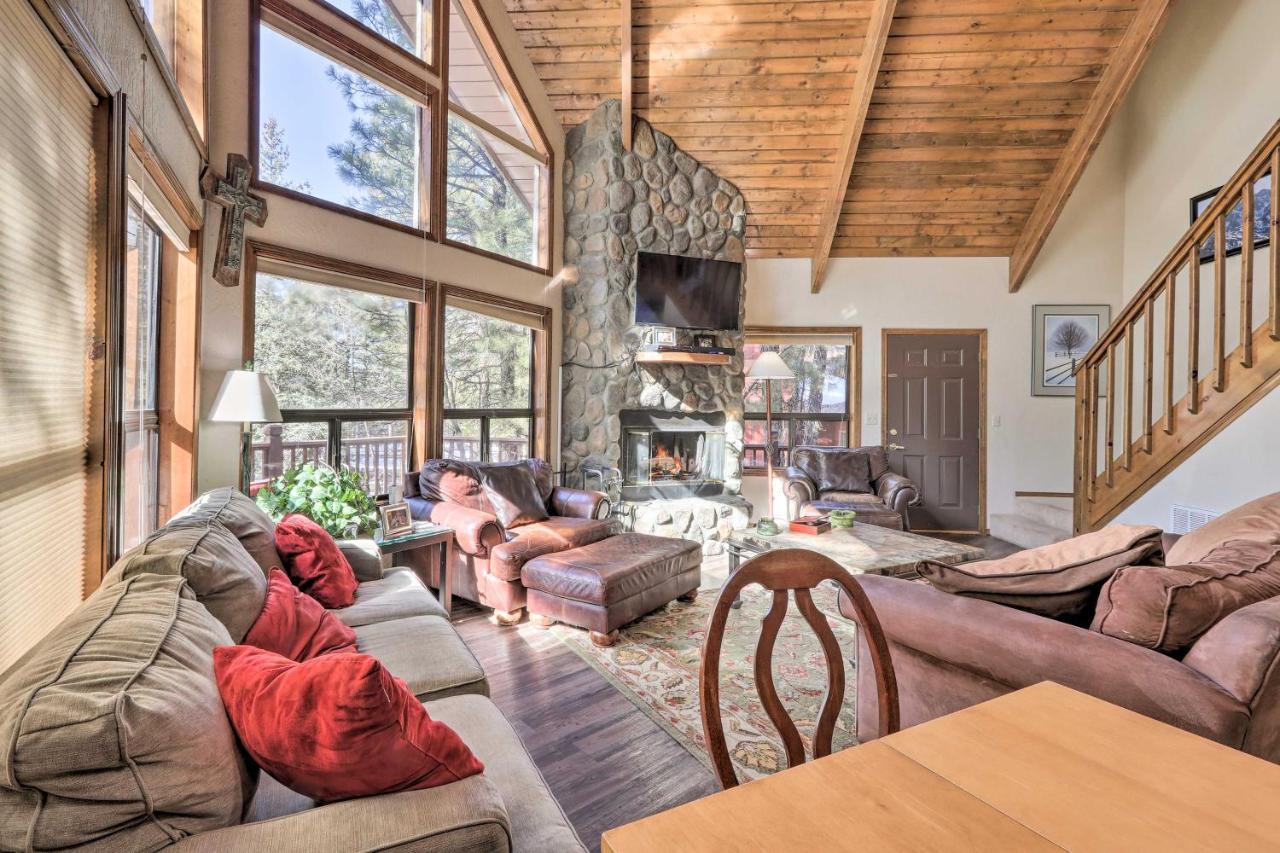 Munds Park Cabin With Fire Pit And Wraparound Porch! Kültér fotó